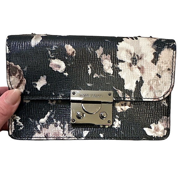 Henri Bendel Waldorf Floral Chain Shoulder Bag - Picture 2 of 6